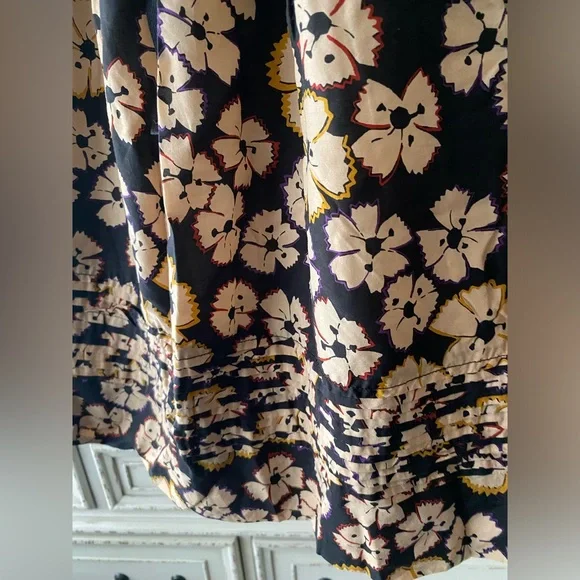 Marc by Marc Jacobs silk skirt with floral print (M) - Picture 6 of 9